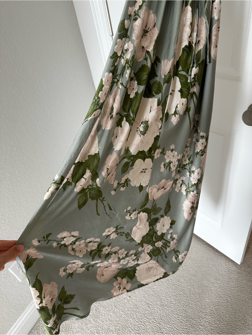 Reformation Anaiis Silk Dress - Picture 4 of 5